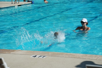 2009-08-20-23 IAN SWIM LESSON.jpg